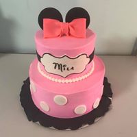 2 tier minnie mouse cake